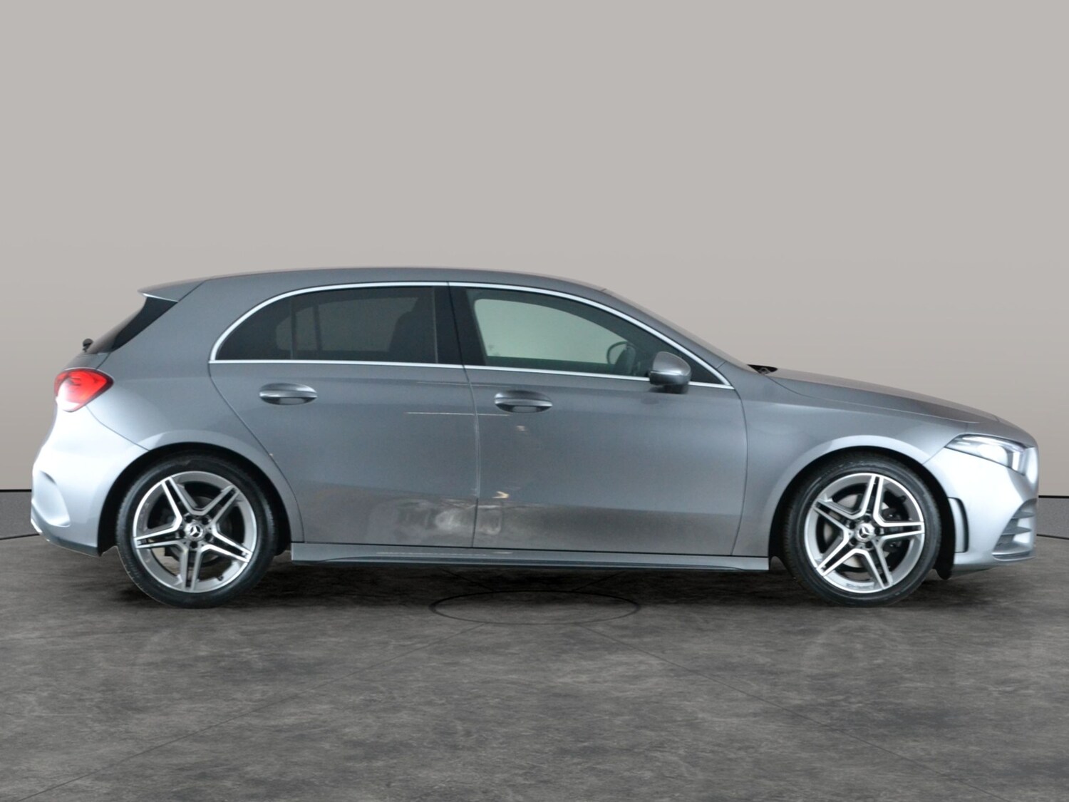 Used Mercedes-Benz A-Class 2019 for sale - 77856105: Photo 10