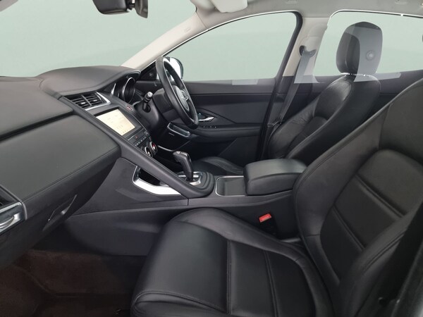Used Jaguar E-Pace 2018 for sale - 76118202: Photo 4