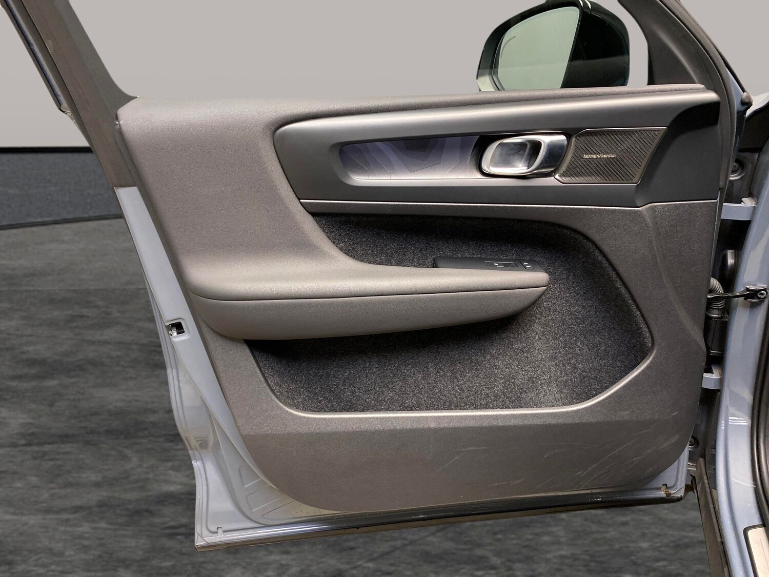 Used Volvo XC40 2023 for sale - 78054046: Photo 26