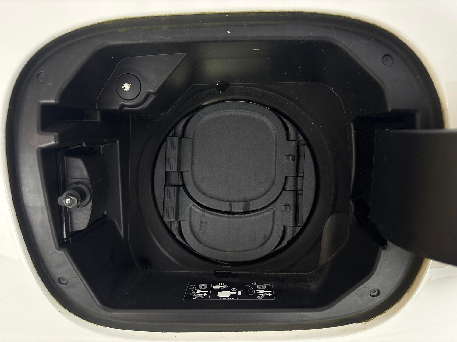 Used Mercedes-Benz EQA for sale - 77974354: Photo 37