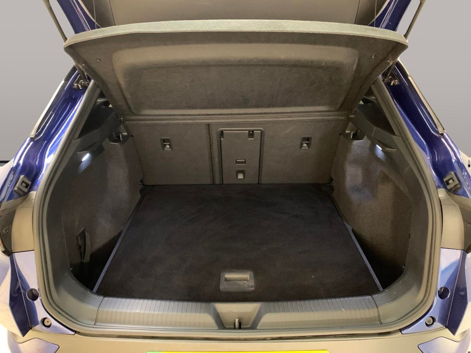 Used Volkswagen ID.4 2022 for sale - 76758141: Photo 33