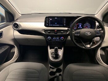Used Hyundai i10 2021 for sale - 75296306: Photo