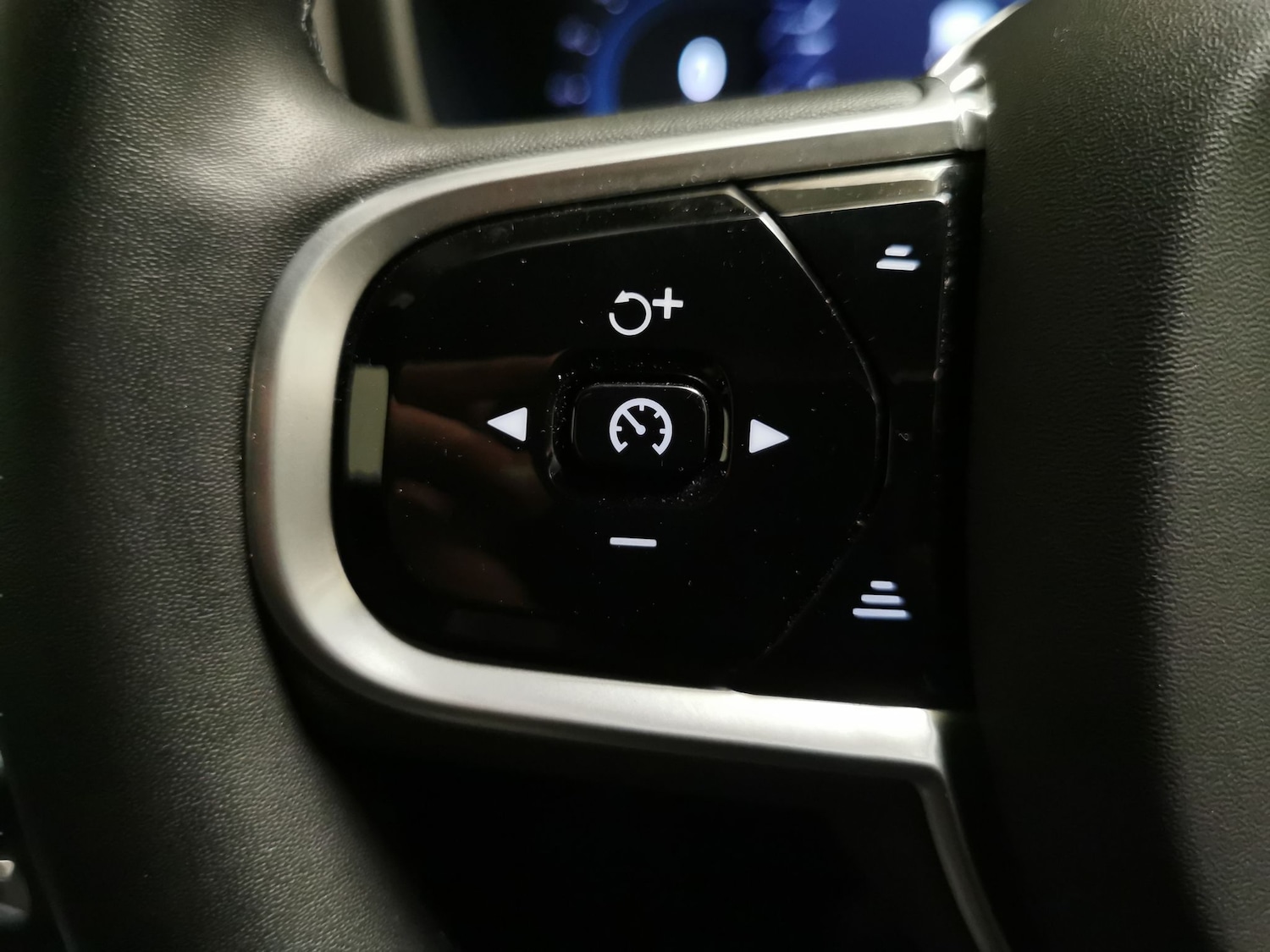 Used Volvo S60 2023 for sale - 78015019: Photo 19