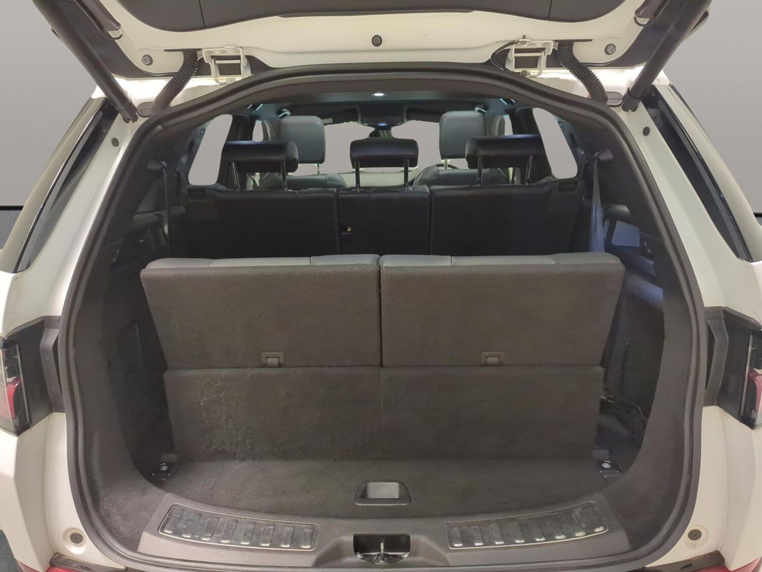 Used Land Rover Discovery Sport 2021 for sale - 78187617: Photo 41