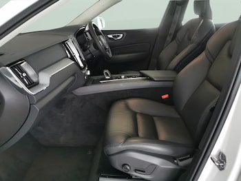 Used Volvo XC60 2022 for sale - 79541635: Photo