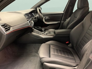 Used BMW 3 Series 2021 for sale - 75920353: Photo