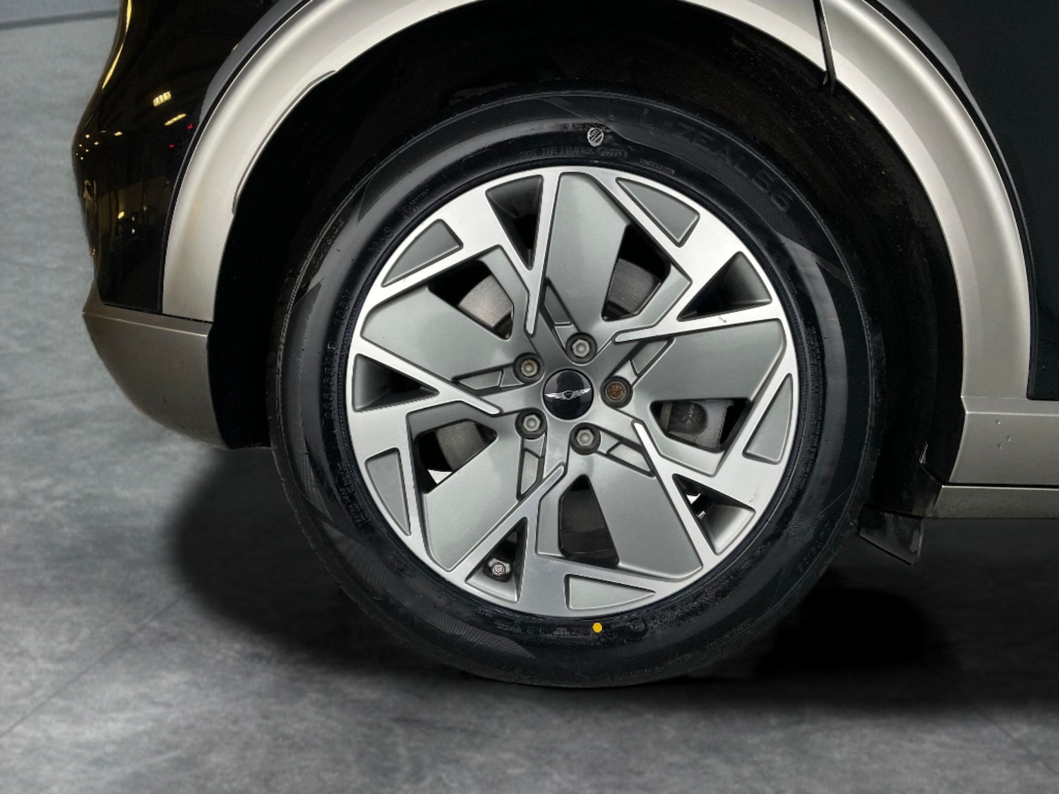 Used Genesis GV60 2022 for sale - 76684679: Photo 34