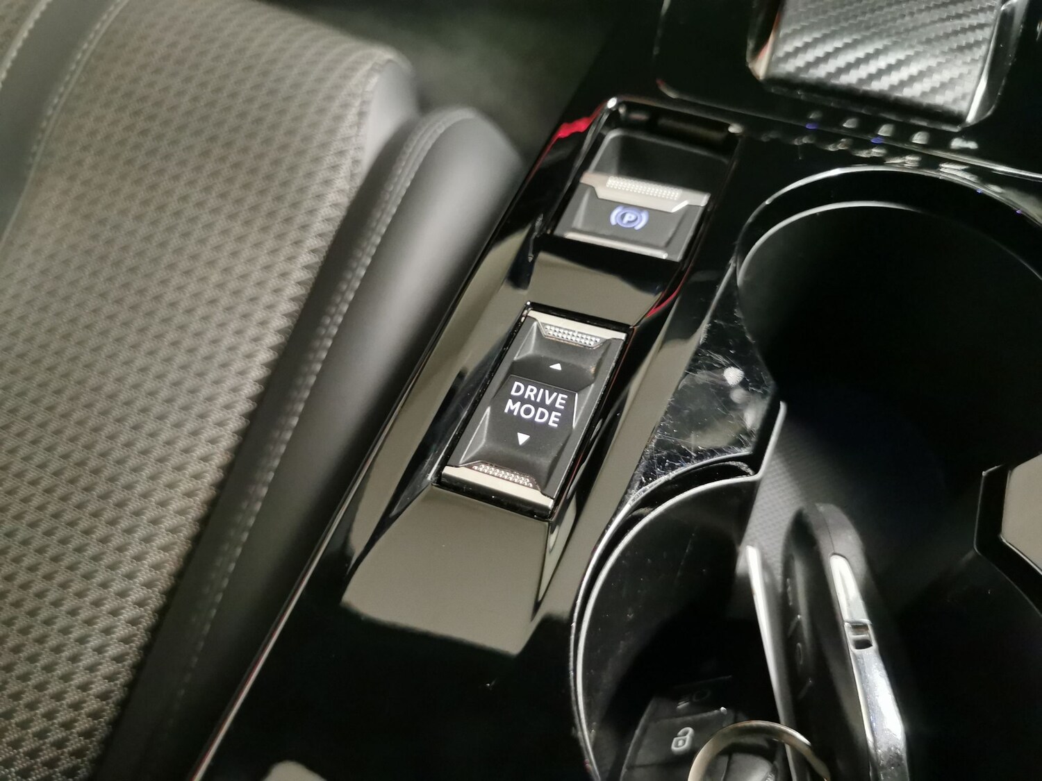 Used Peugeot 2008 2022 for sale - 77932388: Photo 16