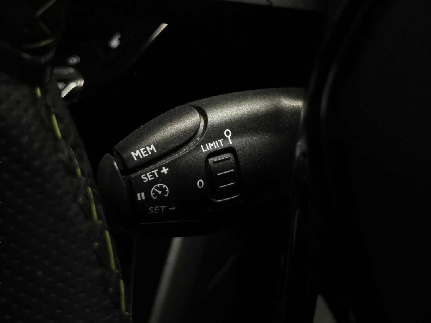 Used Peugeot 2008 2022 for sale - 77932388: Photo 18