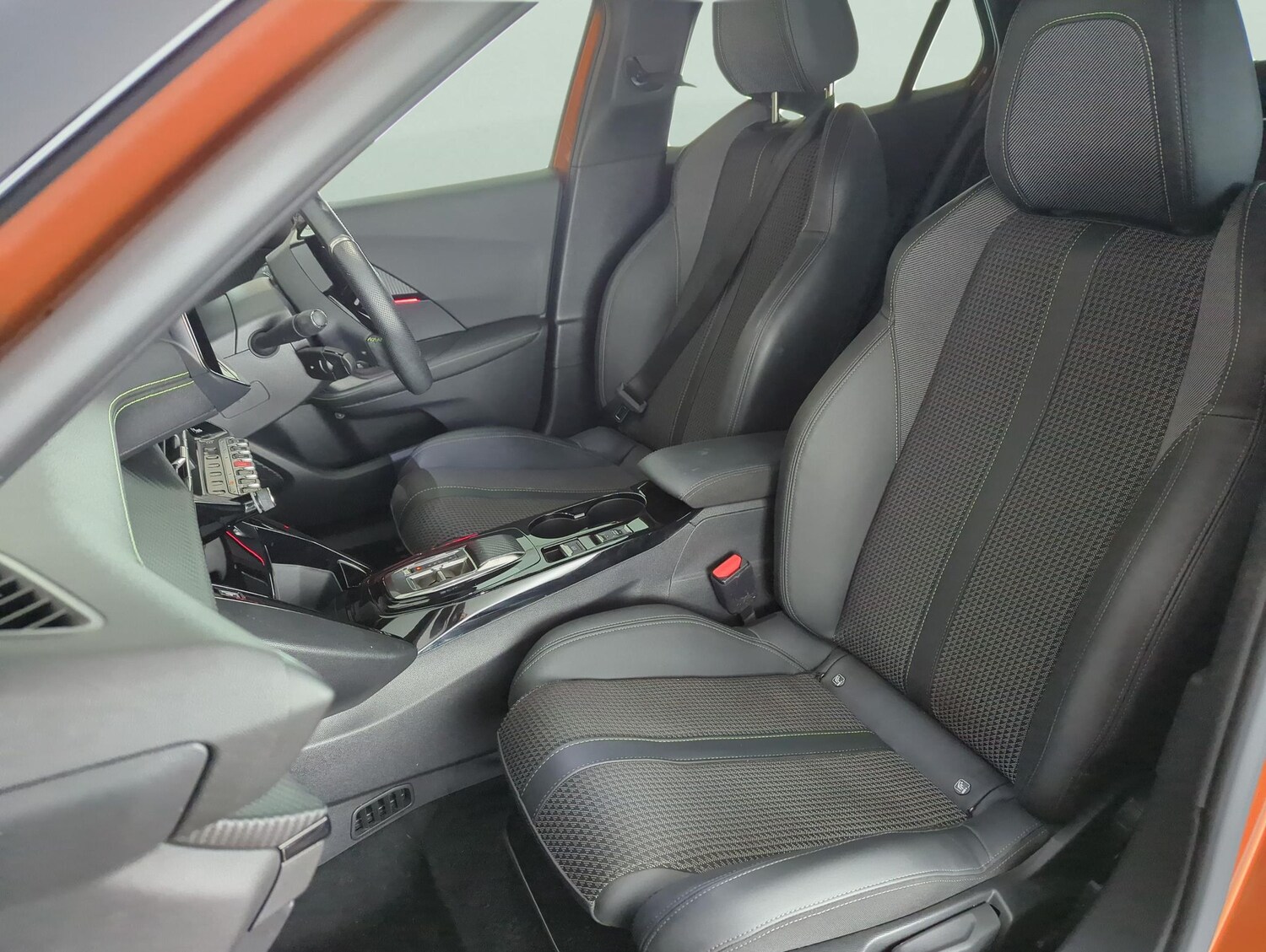 Used Peugeot 2008 2022 for sale - 77932388: Photo 22