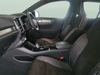 Used Volvo XC40 2022 for sale - 79547567: Photo