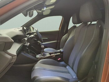 Used Peugeot 2008 undefined for sale - 78412241: Photo