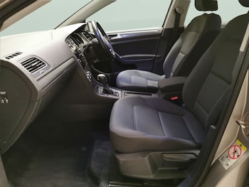 Used Volkswagen Golf 2020 for sale - 78051830: Photo