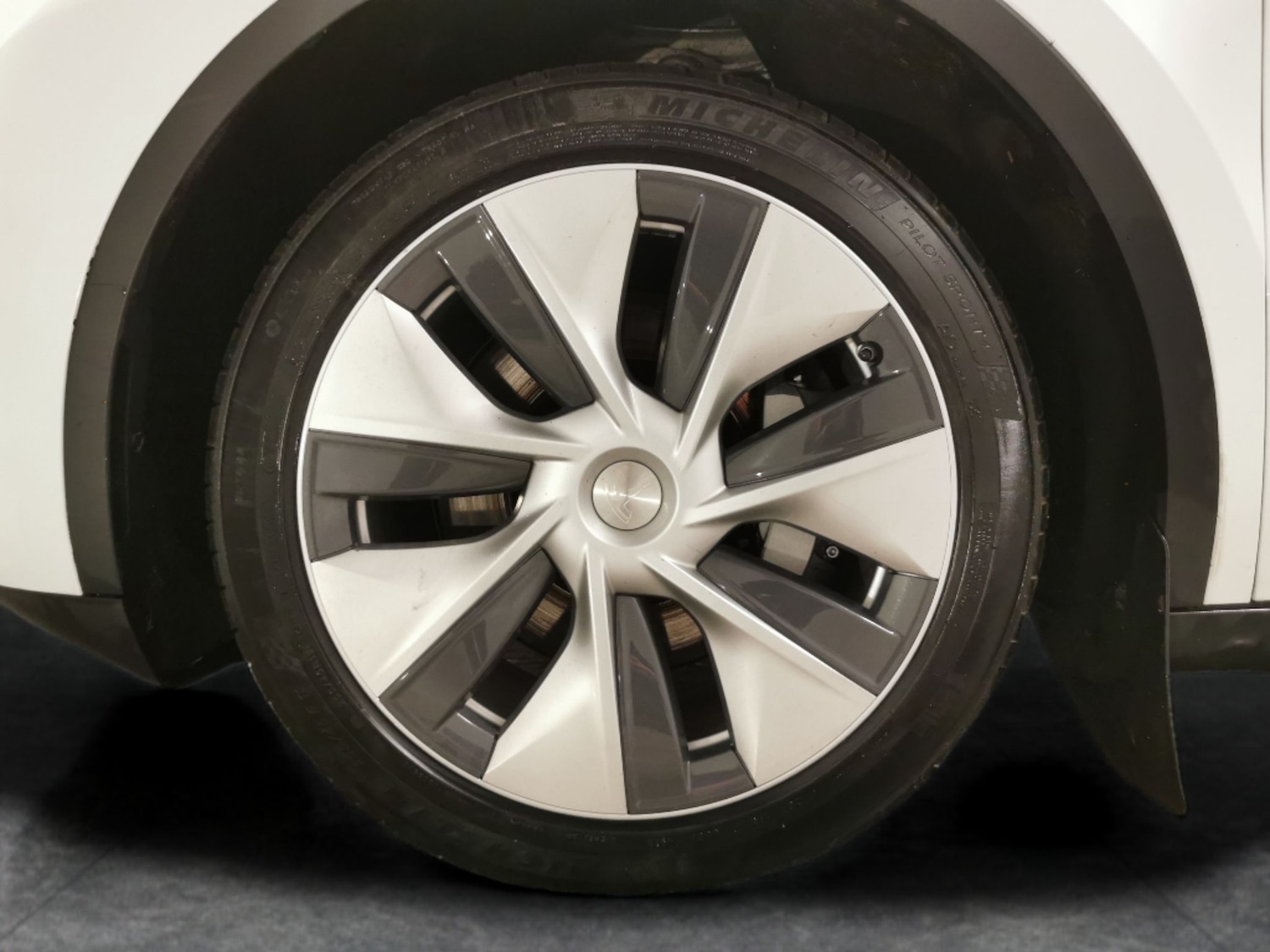 Used Tesla Model Y 2022 for sale - 77911701: Photo 23