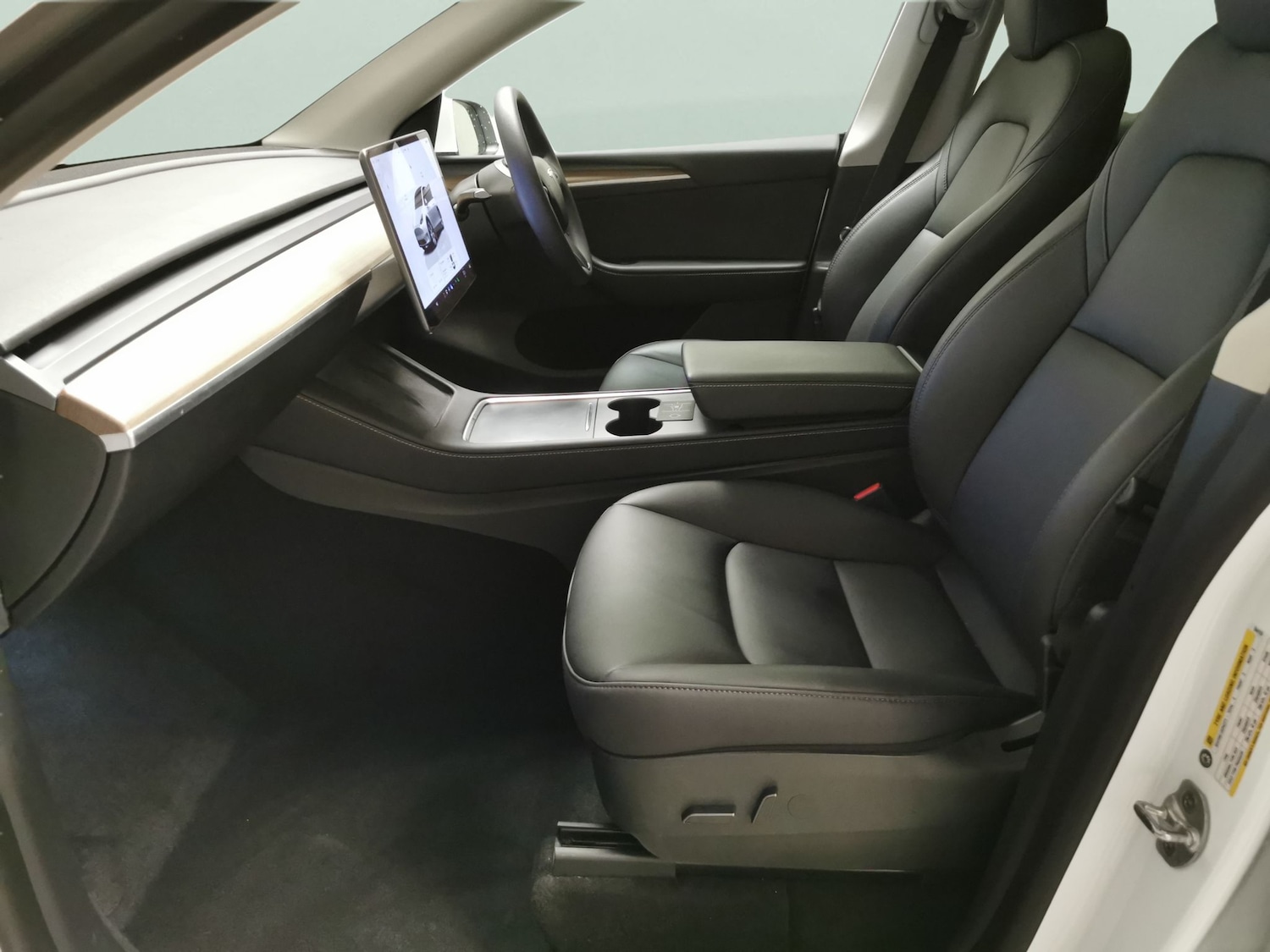 Used Tesla Model Y 2022 for sale - 77911701: Photo 4