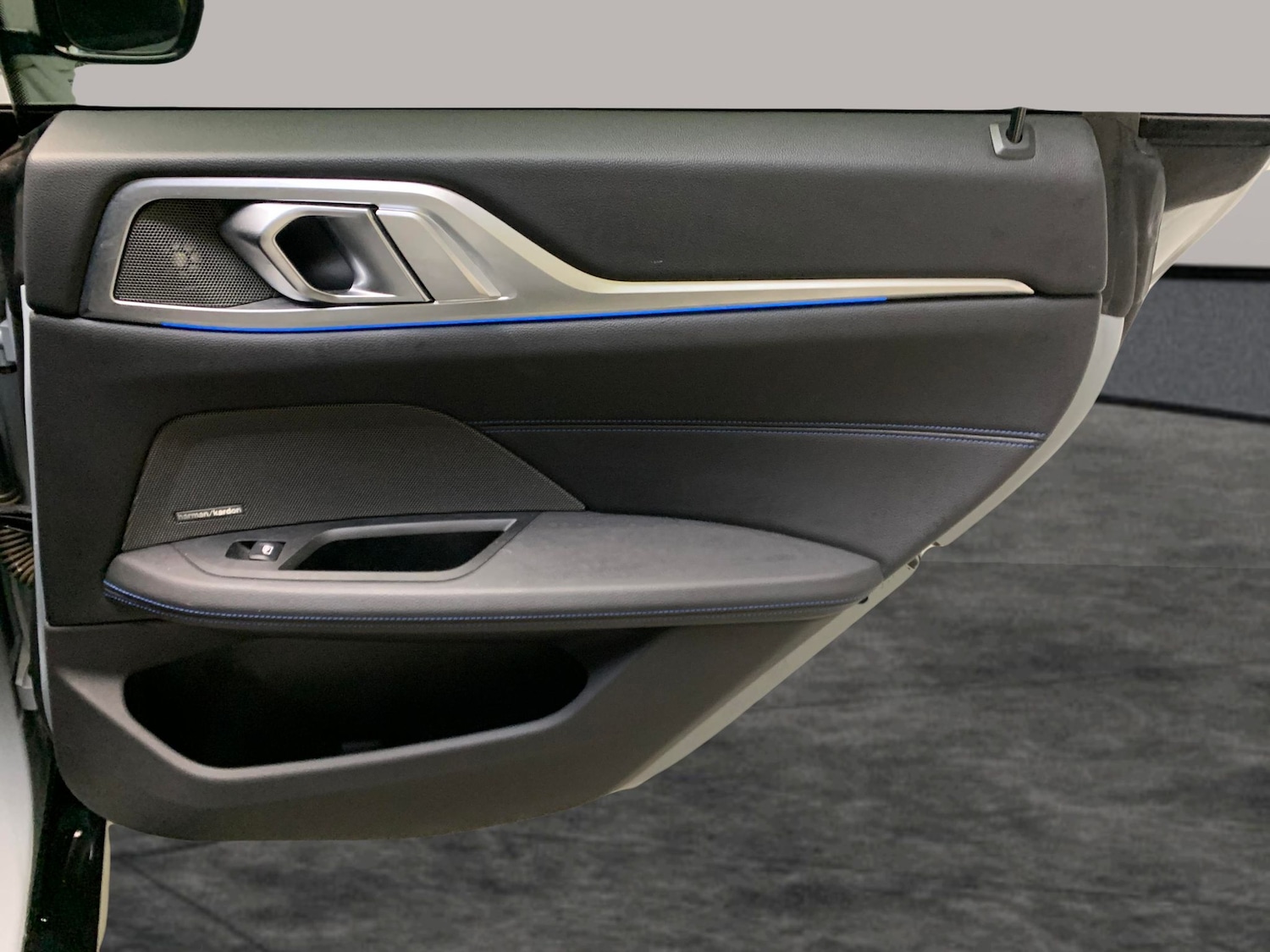 Used BMW i4 2022 for sale - 76919584: Photo 31