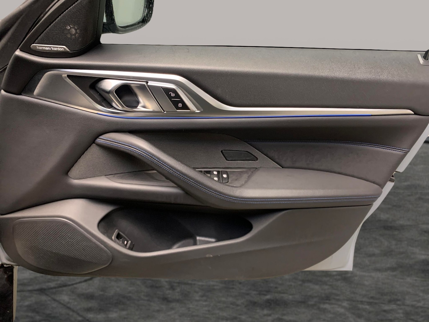 Used BMW i4 2022 for sale - 76919584: Photo 32