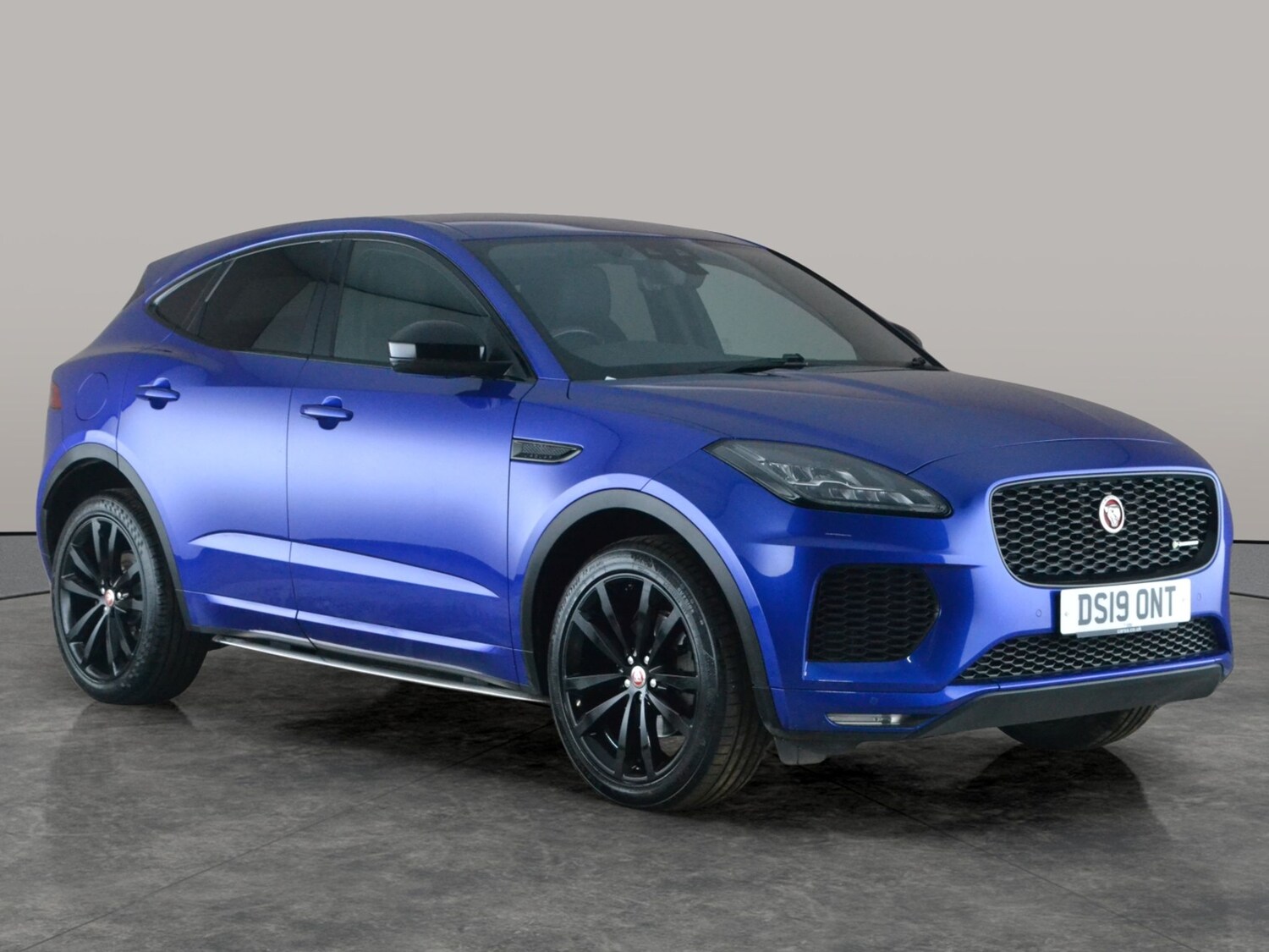 Used Jaguar E-Pace 2019 for sale - 77819390: Photo 9