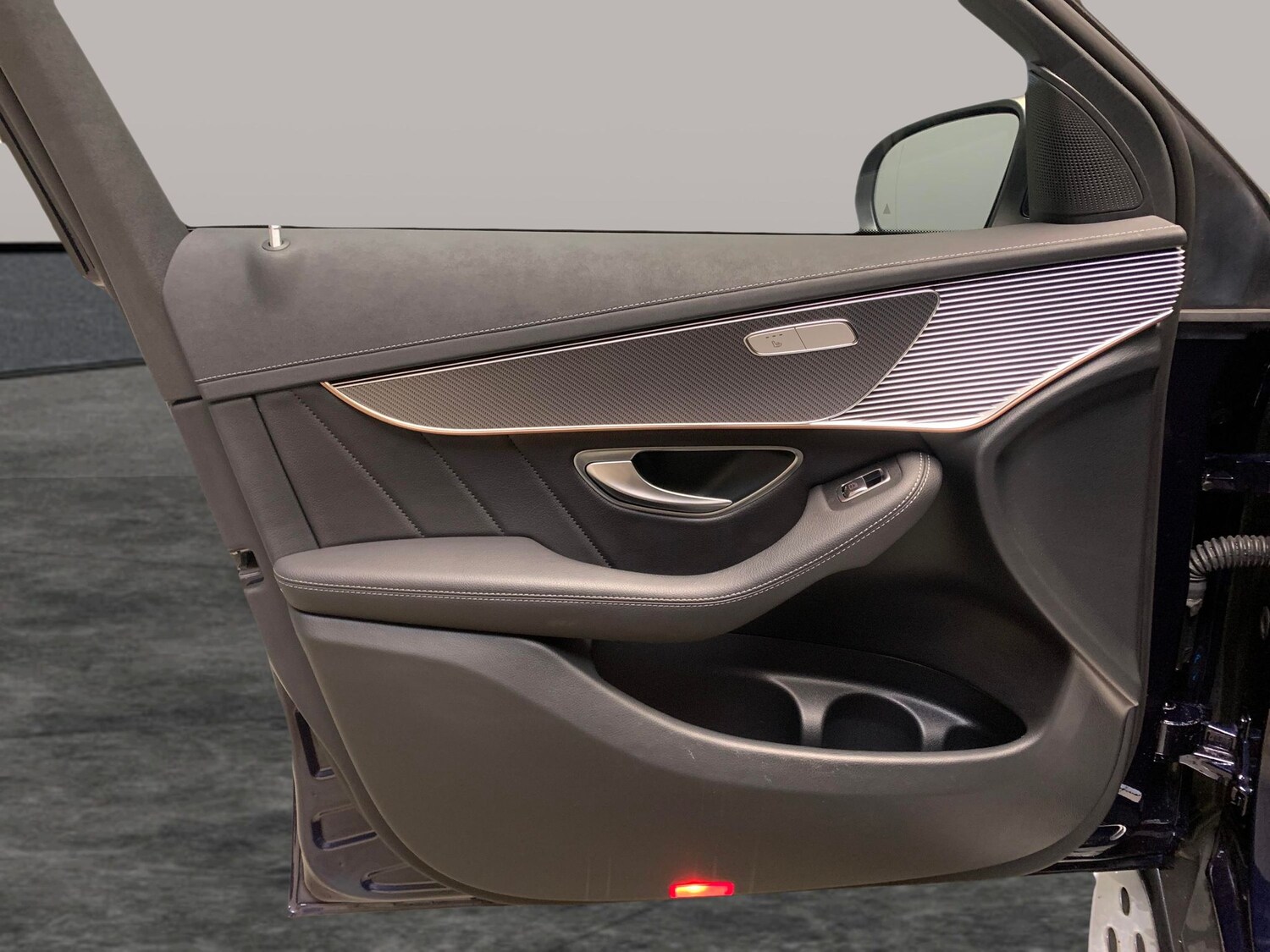 Used Mercedes-Benz EQC for sale - 77974355: Photo 25