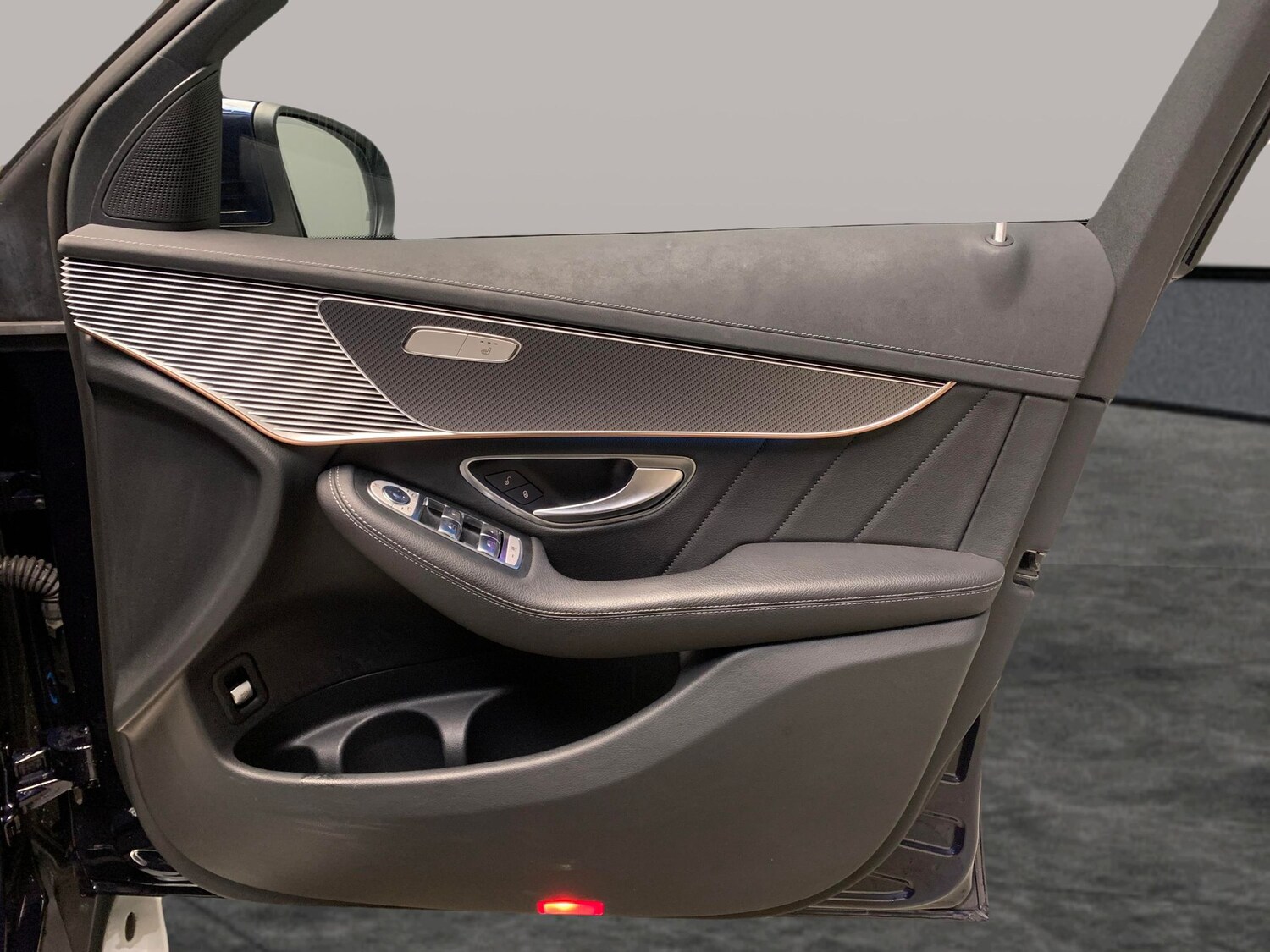 Used Mercedes-Benz EQC for sale - 77974355: Photo 28