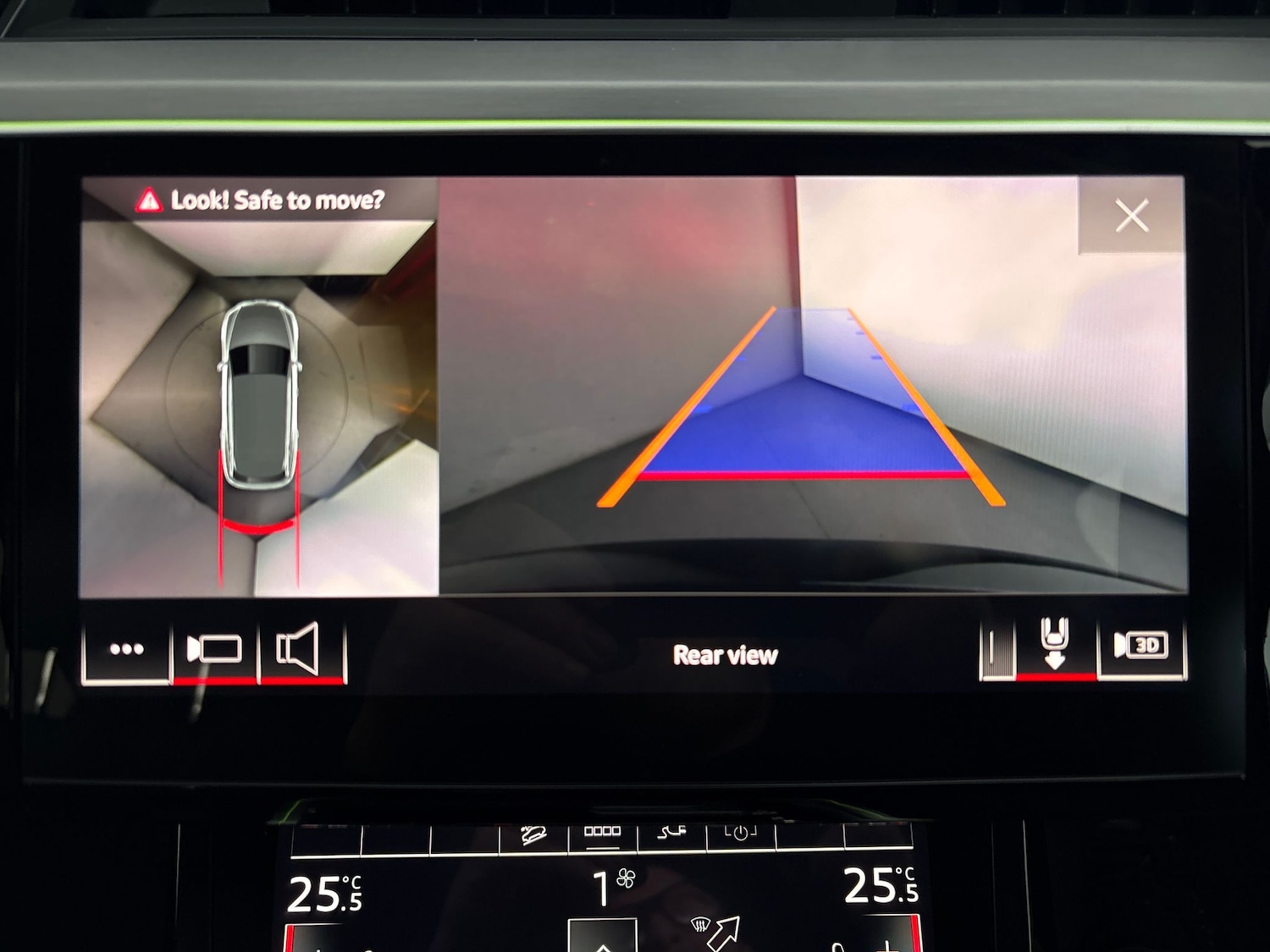 Used Audi e-tron 2022 for sale - 76935025: Photo 7