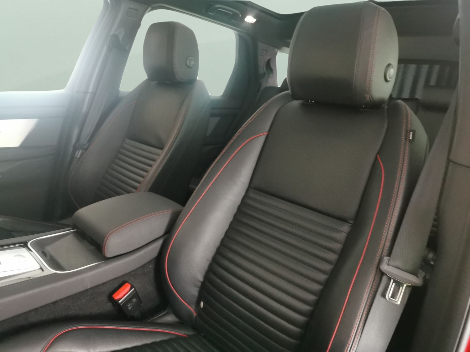 Used Land Rover Discovery Sport 2021 for sale - 76935208: Photo 8