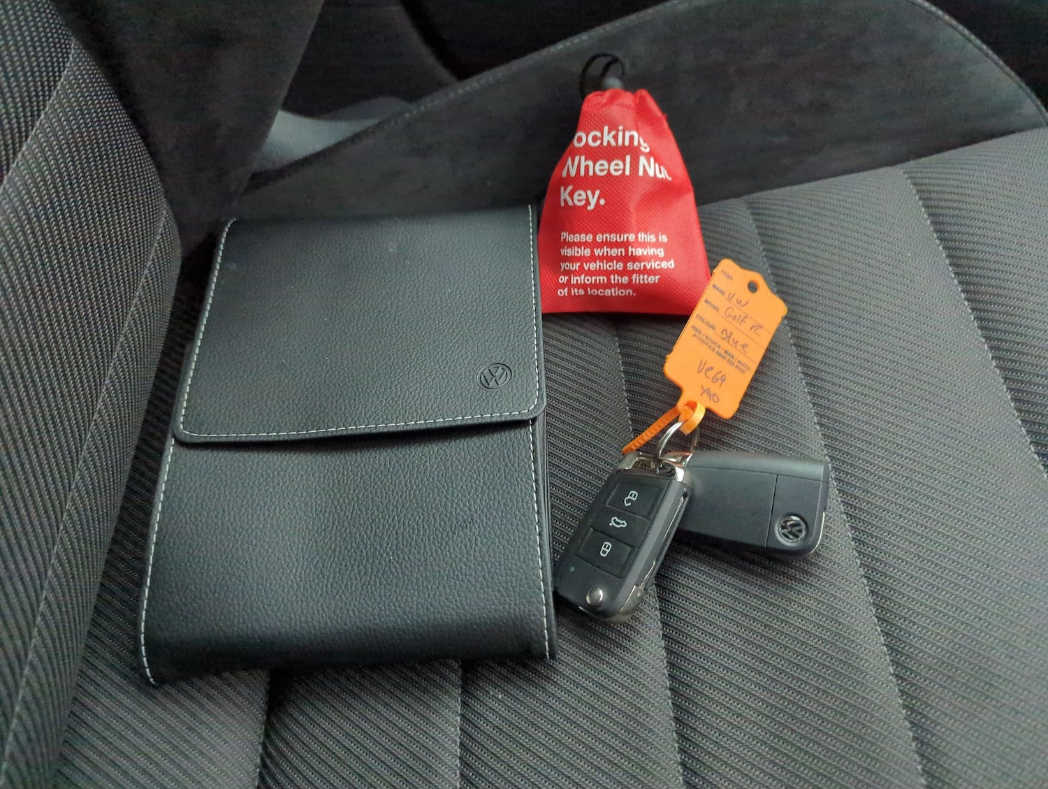 Used Volkswagen Golf 2019 for sale - 77543002: Photo 32