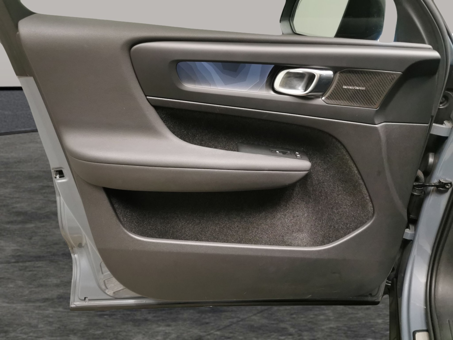 Used Volvo XC40 2022 for sale - 77975793: Photo 35