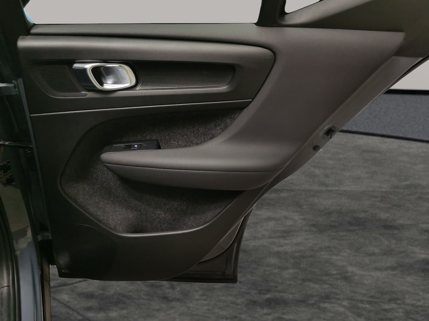 Used Volvo XC40 2022 for sale - 77975793: Photo 37