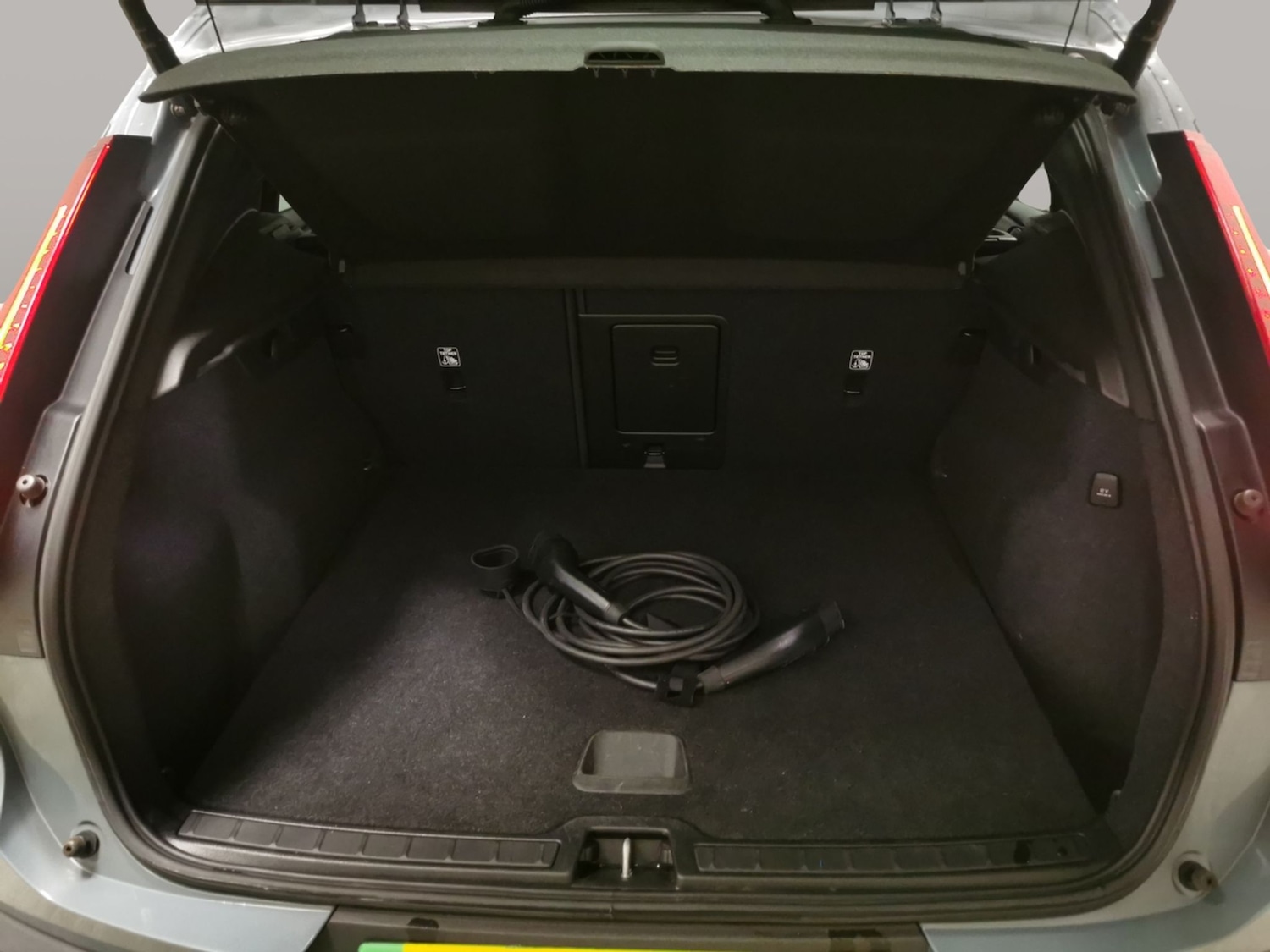 Used Volvo XC40 2022 for sale - 77975793: Photo 41