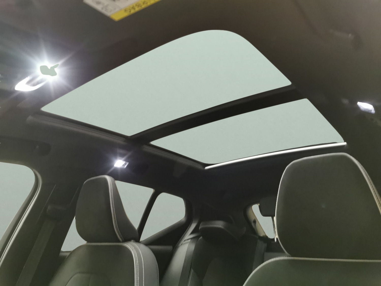 Used Volvo XC40 2022 for sale - 77975793: Photo 5