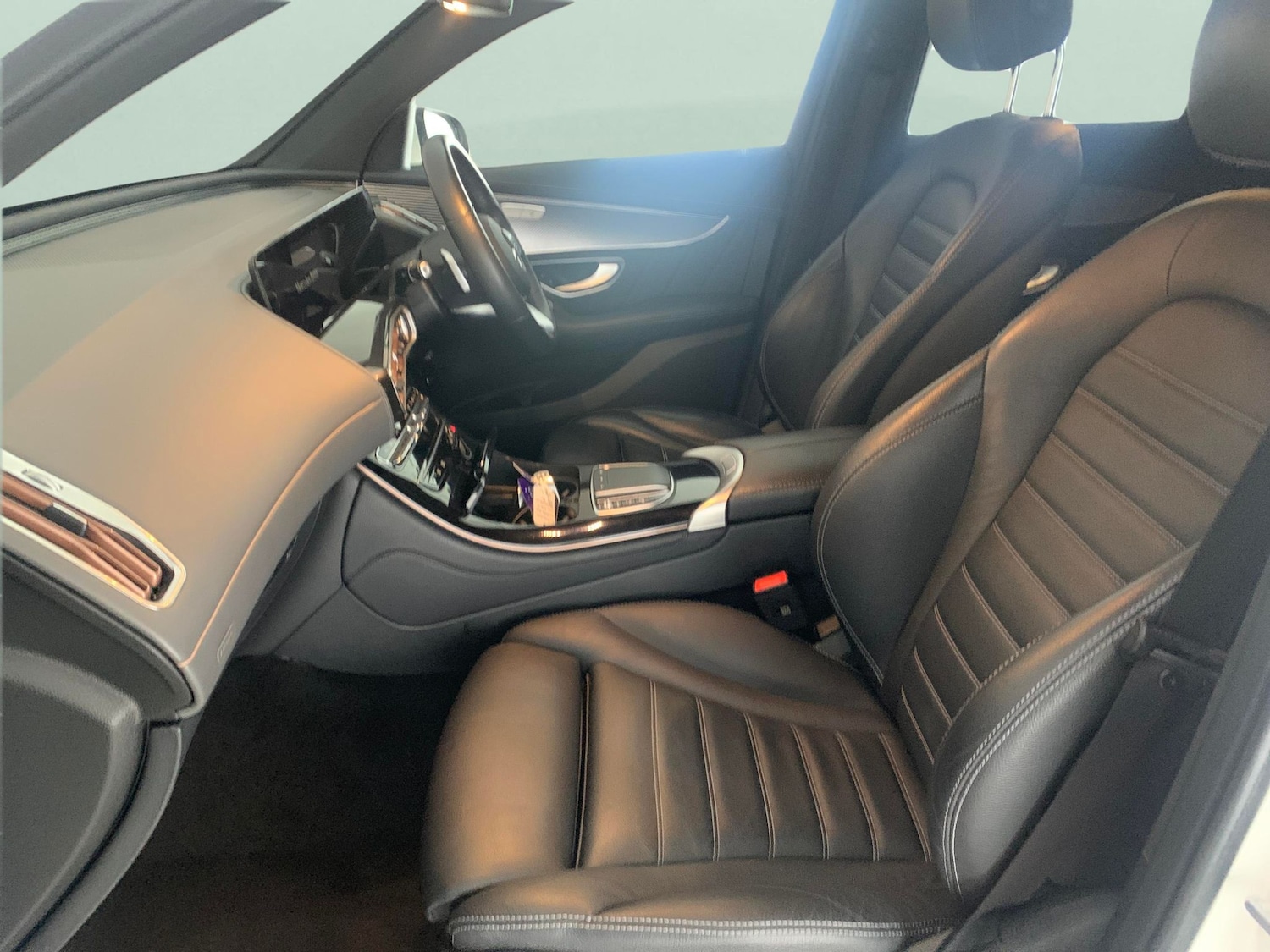 Used Mercedes-Benz EQC 2022 for sale - 76653044: Photo 4