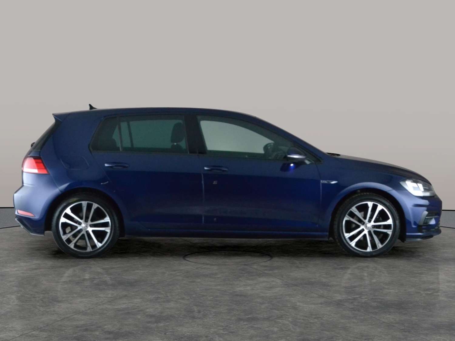 Used Volkswagen Golf 2019 for sale - 77965695: Photo 9