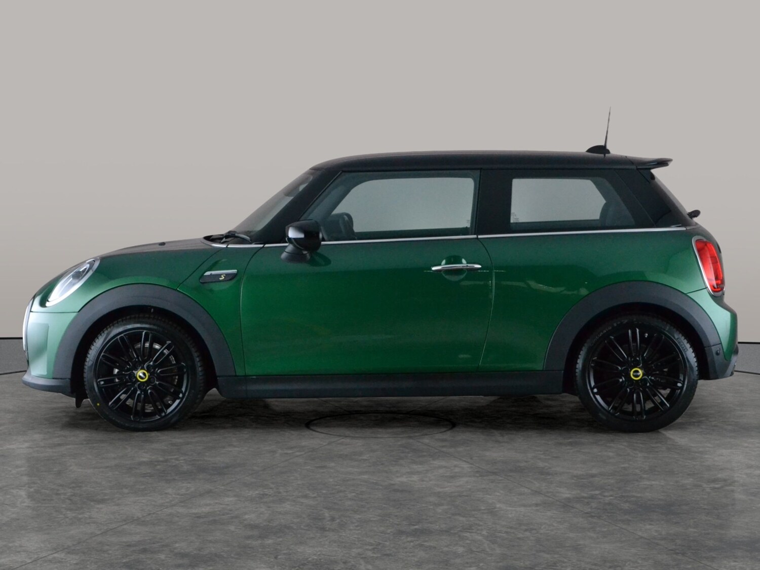 Used MINI Hatch 2023 for sale - 77676092: Photo 13