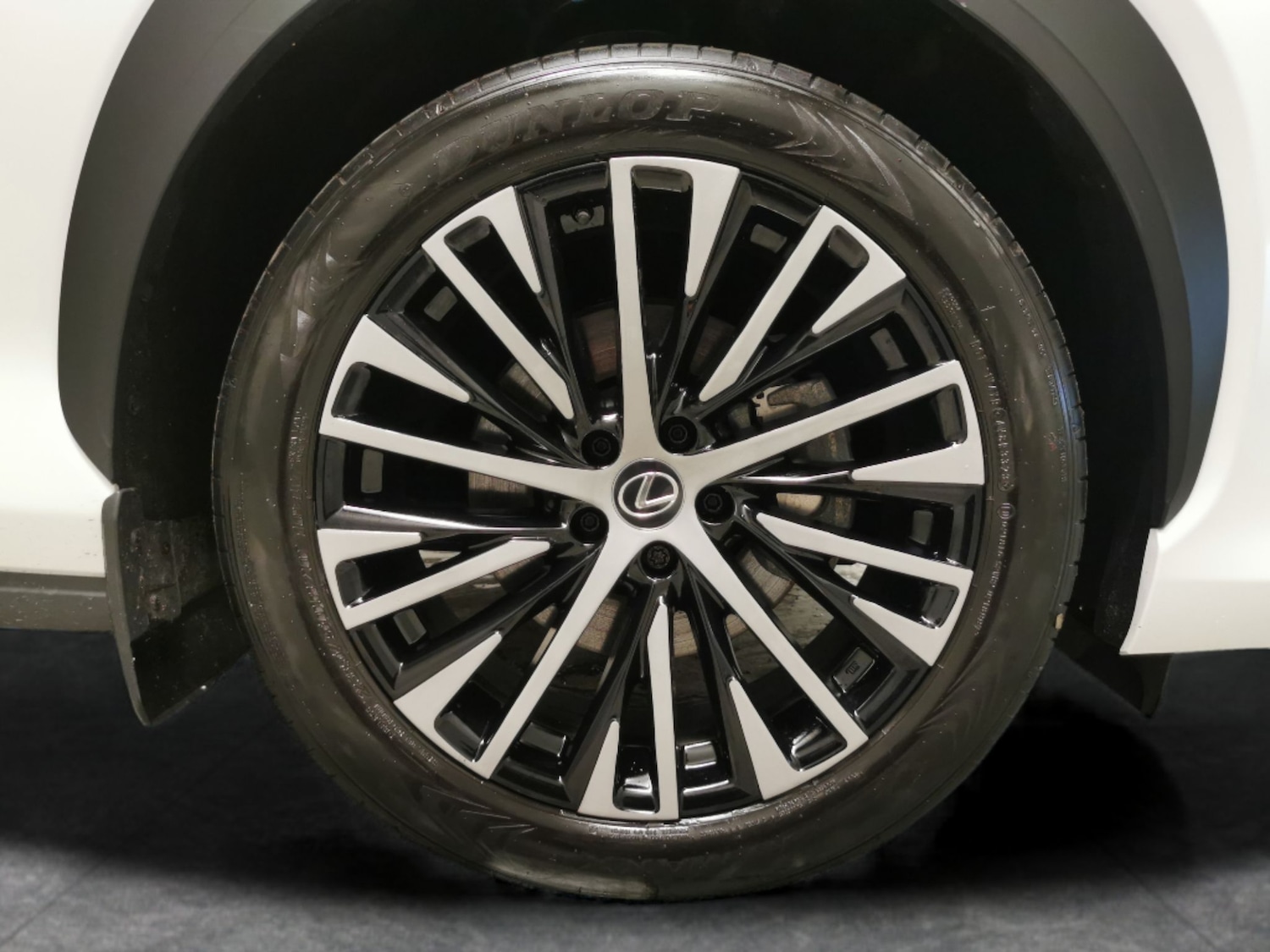 Used Lexus RZ 2024 for sale - 76853814: Photo 26