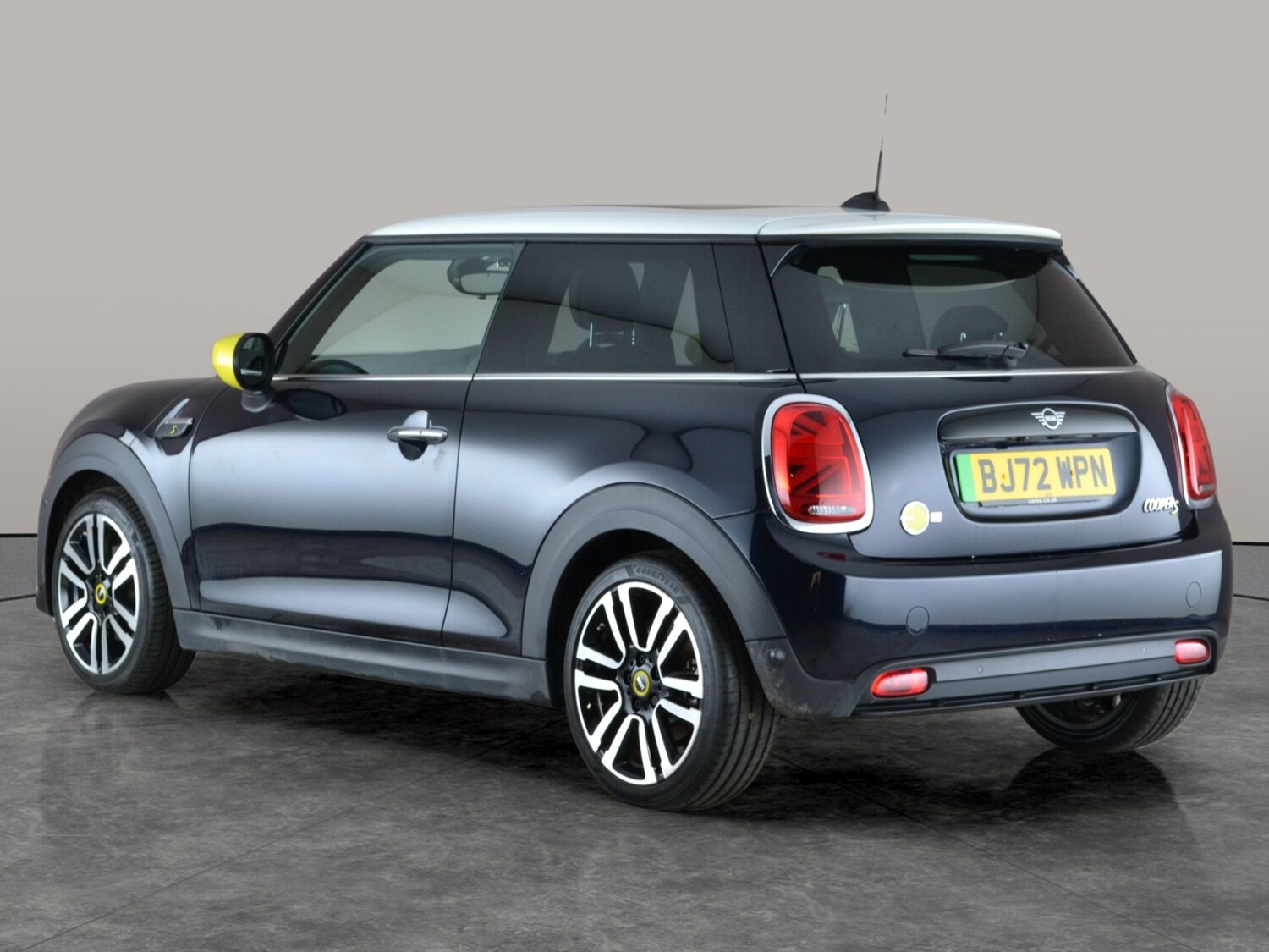 Used MINI Electric Hatch 2022 for sale - 77398800: Photo 15