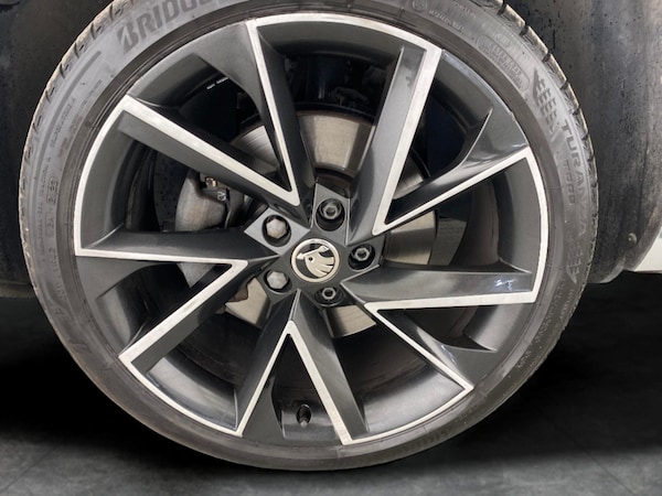 Used Skoda Karoq 2023 for sale - 76222358: Photo 30