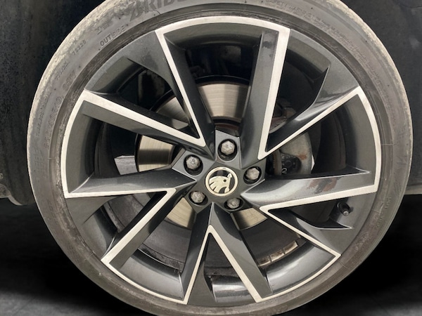 Used Skoda Karoq 2023 for sale - 76222358: Photo 31