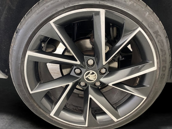 Used Skoda Karoq 2023 for sale - 76222358: Photo 33