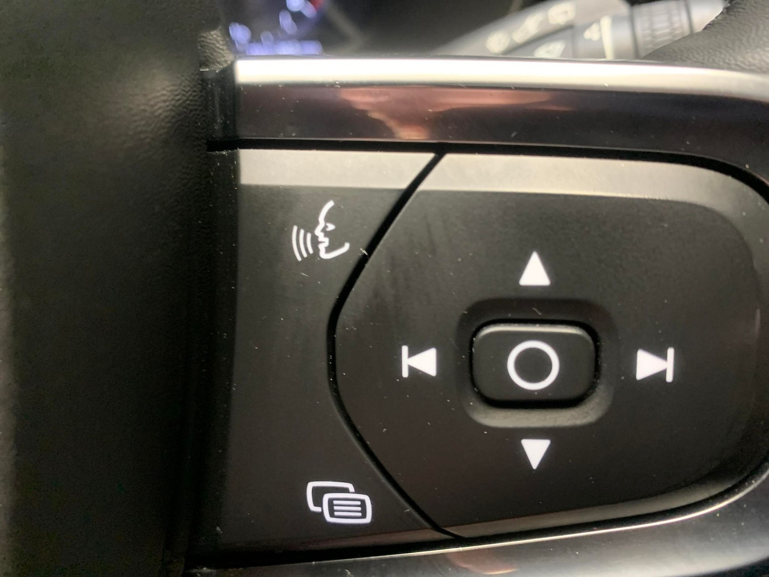 Used Volvo XC40 2021 for sale - 77170973: Photo 19