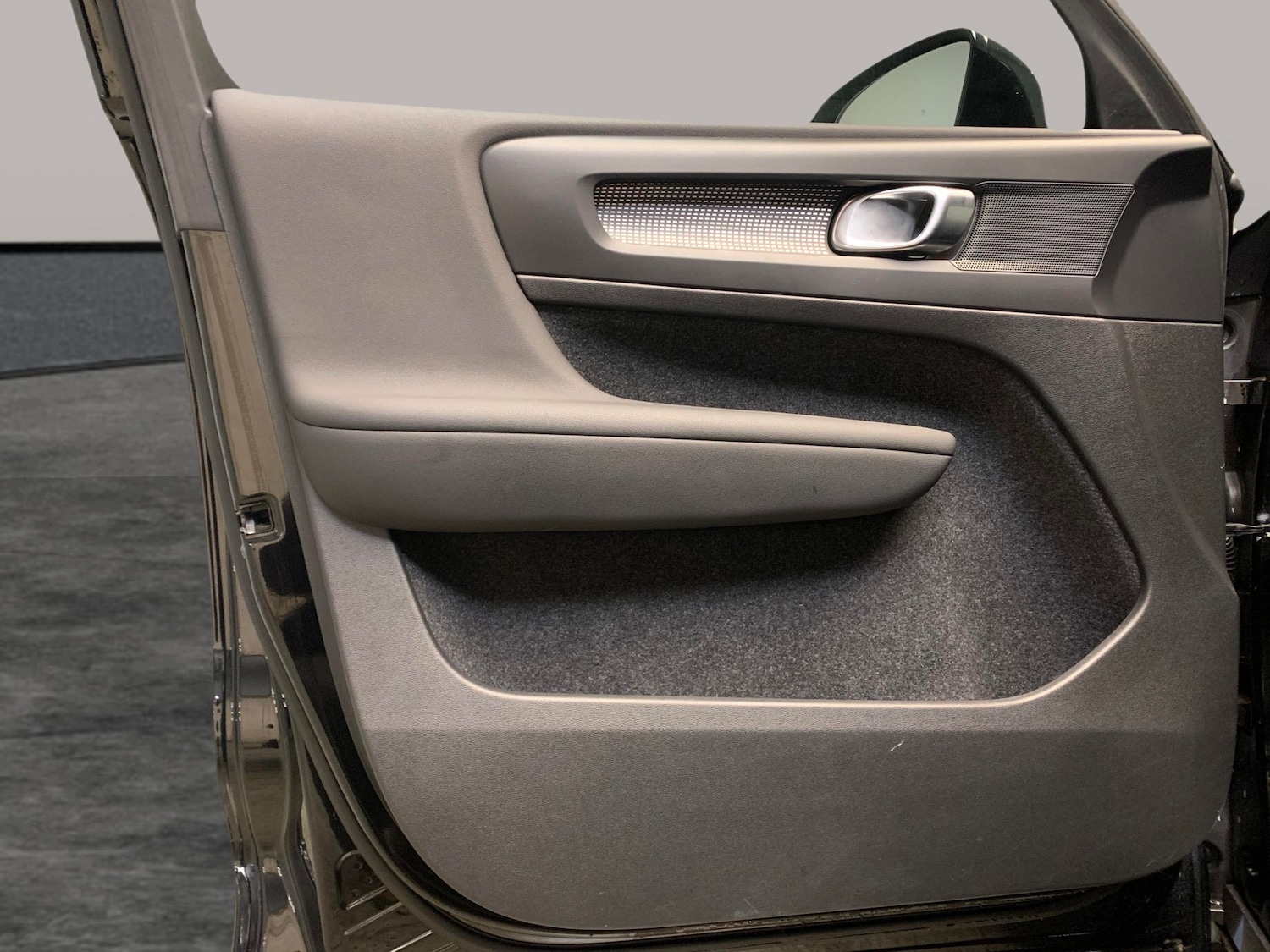 Used Volvo XC40 2021 for sale - 77170973: Photo 25