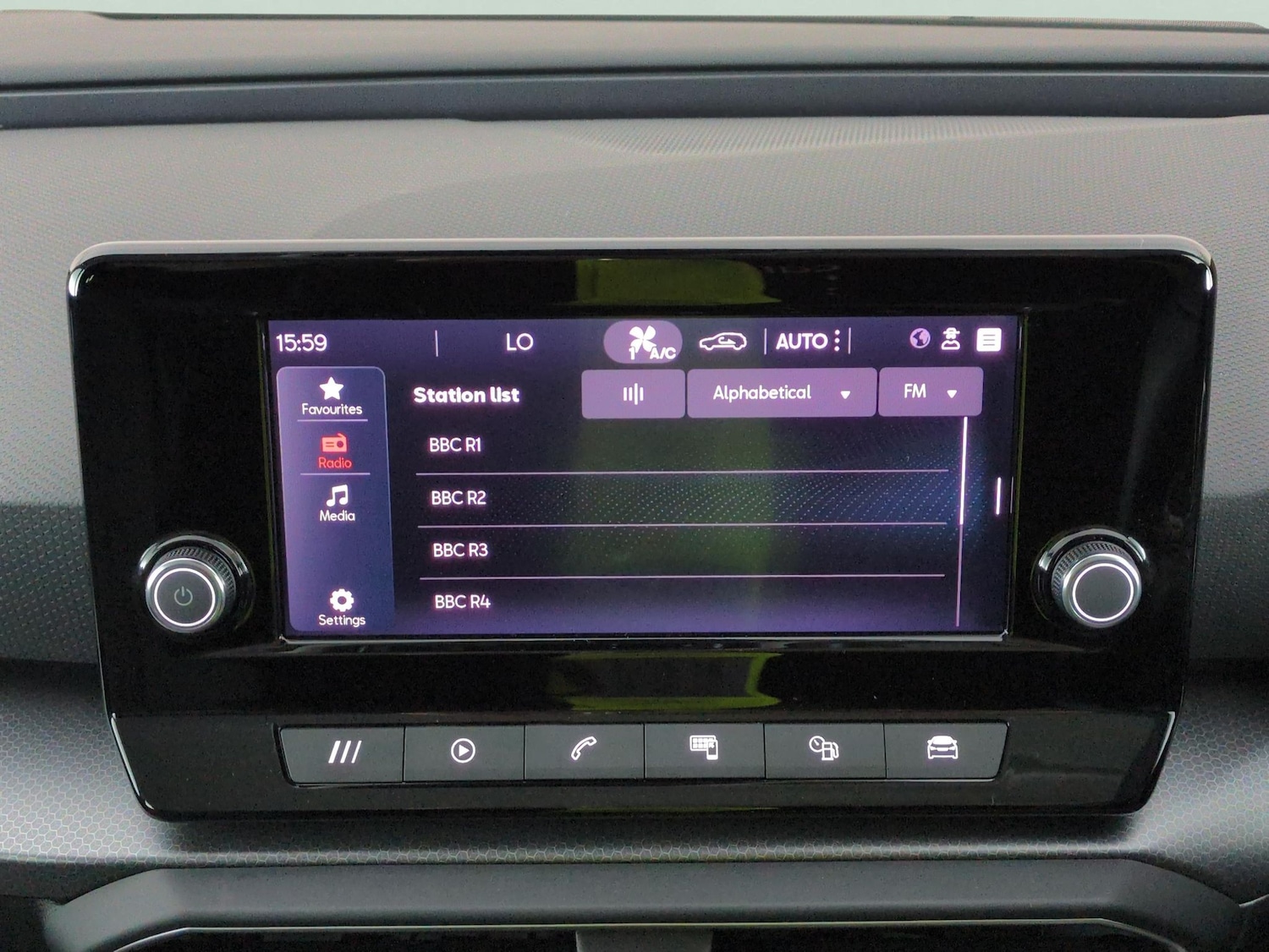 Used SEAT Leon 2023 for sale - 77942653: Photo 5