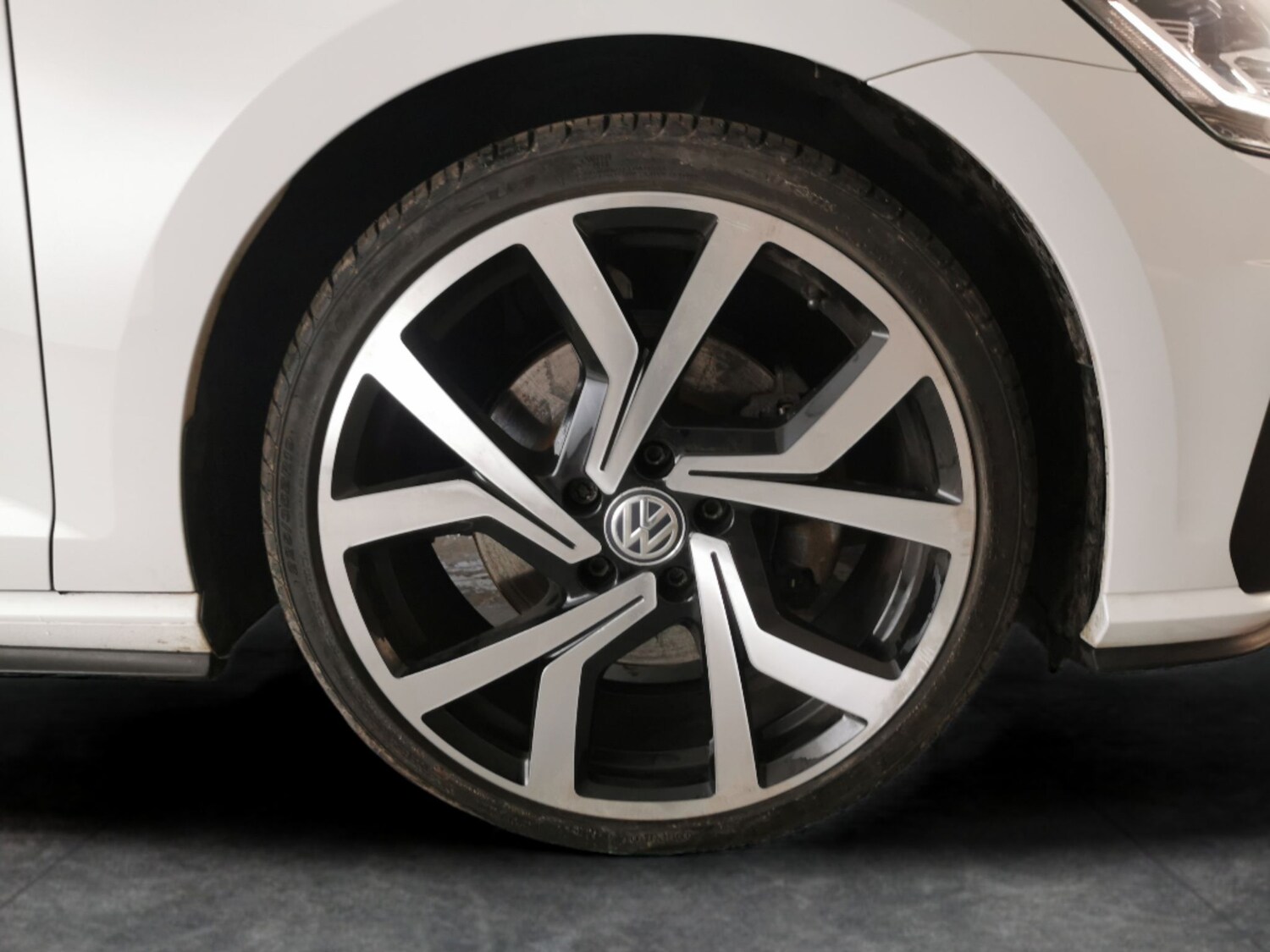 Used Volkswagen Golf 2019 for sale - 77347476: Photo 25