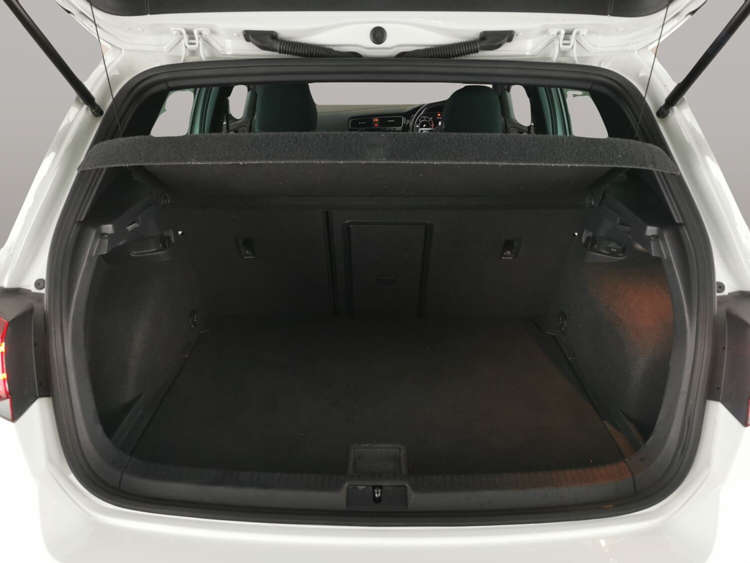 Used Volkswagen Golf 2019 for sale - 77347476: Photo 33