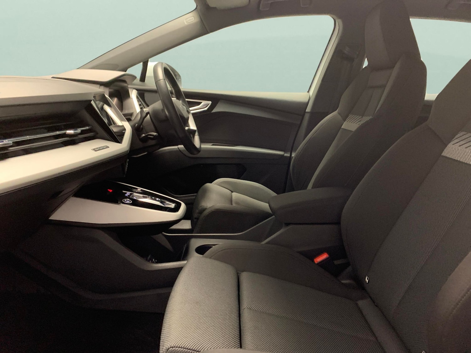 Used Audi Q4 e-tron 2022 for sale - 77543050: Photo 4