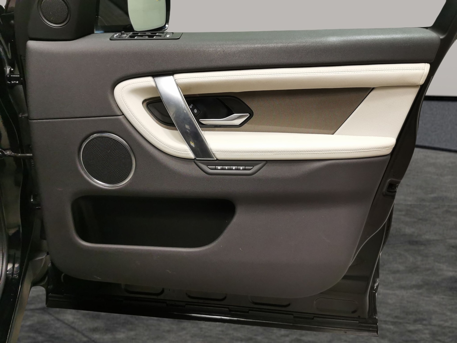 Used Land Rover Discovery Sport 2019 for sale - 76439628: Photo 37