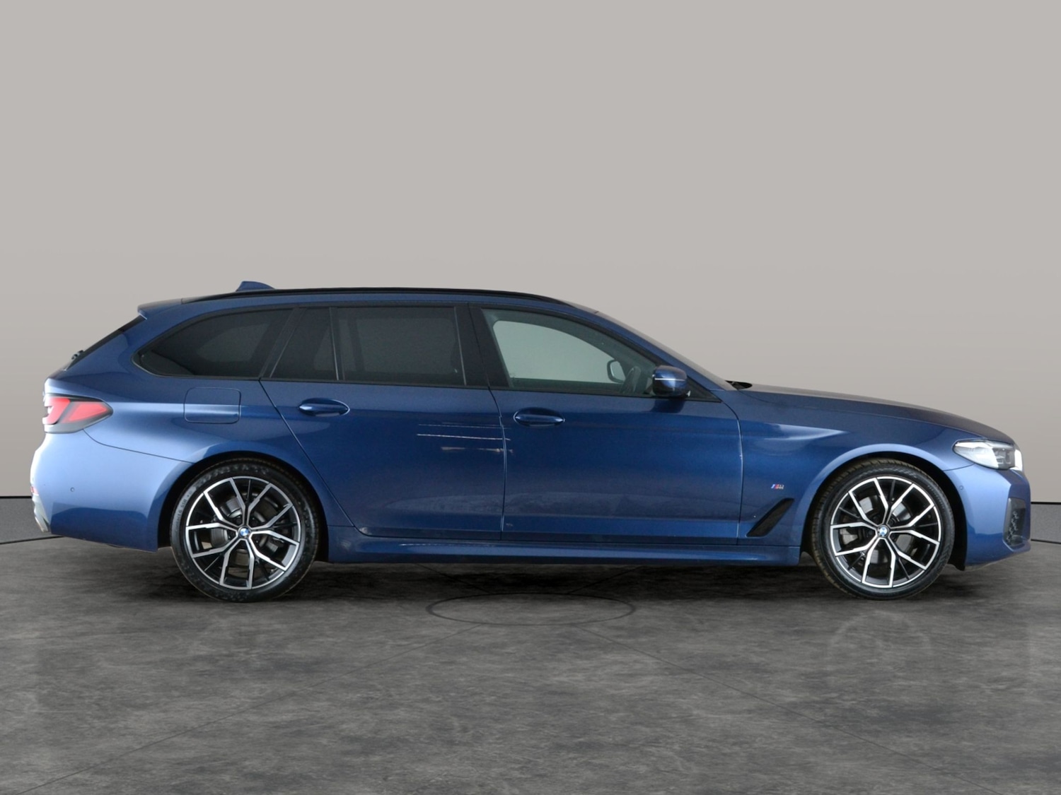 Used BMW 5 Series 2022 for sale - 78211055: Photo 10