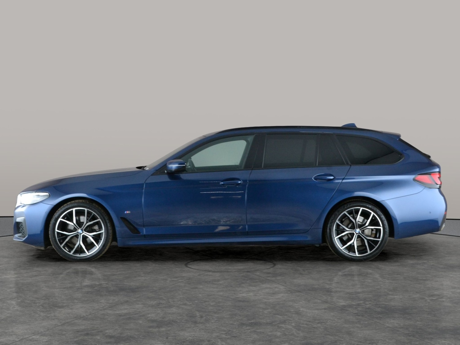 Used BMW 5 Series 2022 for sale - 78211055: Photo 14