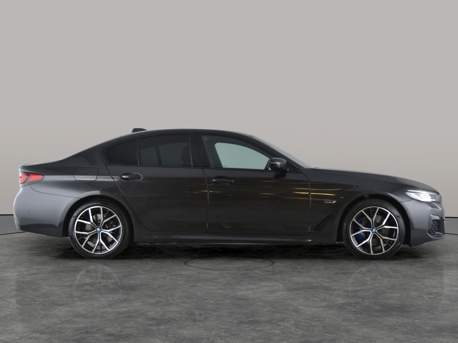 Used BMW 5 Series 2022 for sale - 76477650: Photo 13