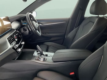 Used BMW 5 Series 2022 for sale - 76477650: Photo